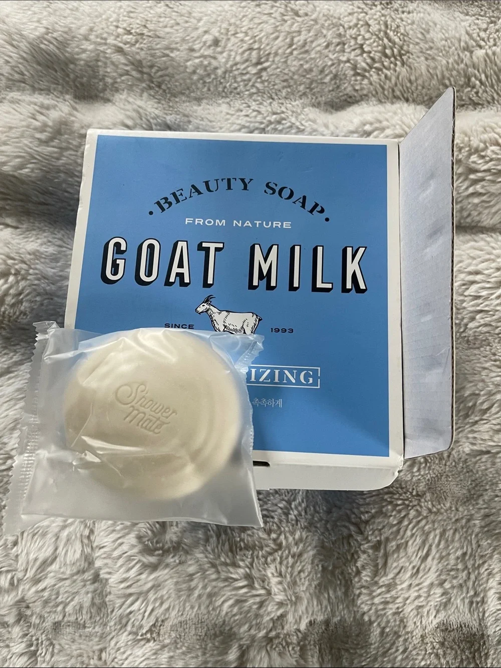 Goat Milk Moisturizing Beauty Soap - Blue